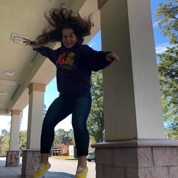 Meet your Posher, Samantha - Picture 1 of 1